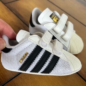 NWOT INFANT Adidas Superstar Size Size 1k